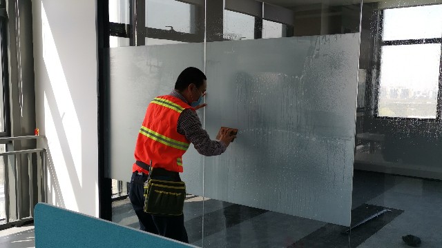 貼膜起泡的原因是什么？有哪些預(yù)防措施？